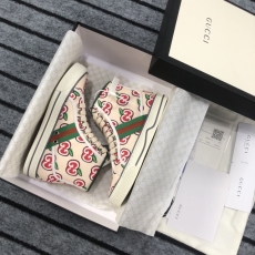 Gucci Casual Shoes